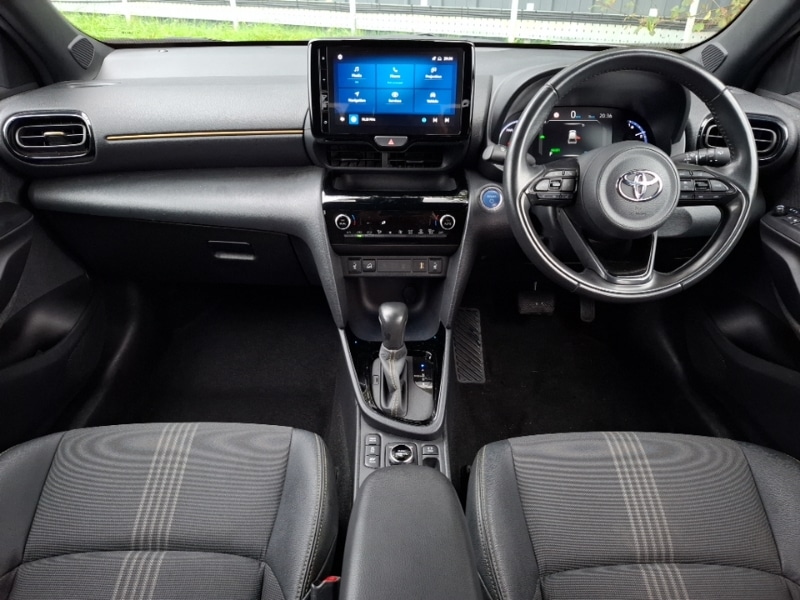Used Toyota Yaris Cross 2022 for sale - 76707934: Photo 2