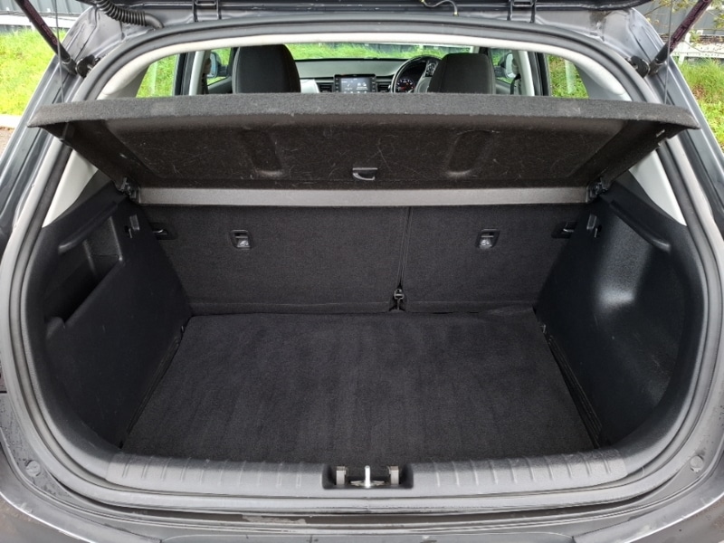 Used Kia Stonic 2018 for sale - 76464998: Photo 8