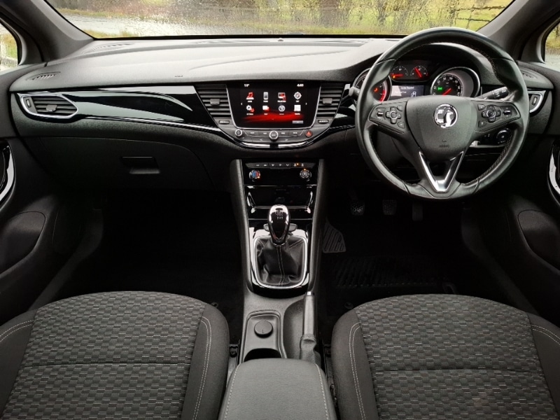 Used Vauxhall Astra 2017 for sale - 77522608: Photo 2