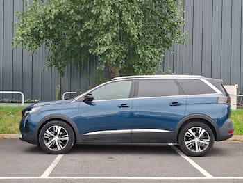 Used Peugeot 5008 2023 for sale - 79748668: Photo