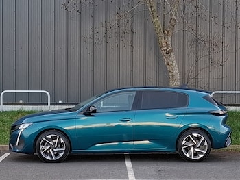 Used Peugeot 308 2024 for sale - 77956484: Photo