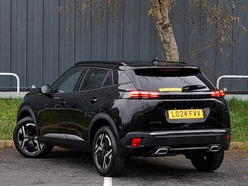 Used Peugeot 2008 2024 for sale - 77776602: Photo