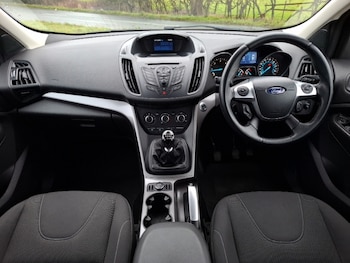 Used Ford Kuga 2015 for sale - 76974991: Photo