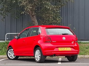 Used Volkswagen Polo 2015 for sale - 76309170: Photo 3
