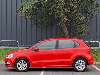 Used Volkswagen Polo 2015 for sale - 76309170: Photo 4