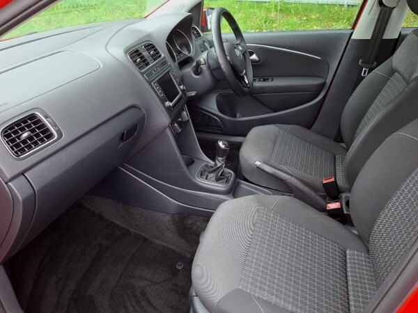 Used Volkswagen Polo 2015 for sale - 76309170: Photo 5