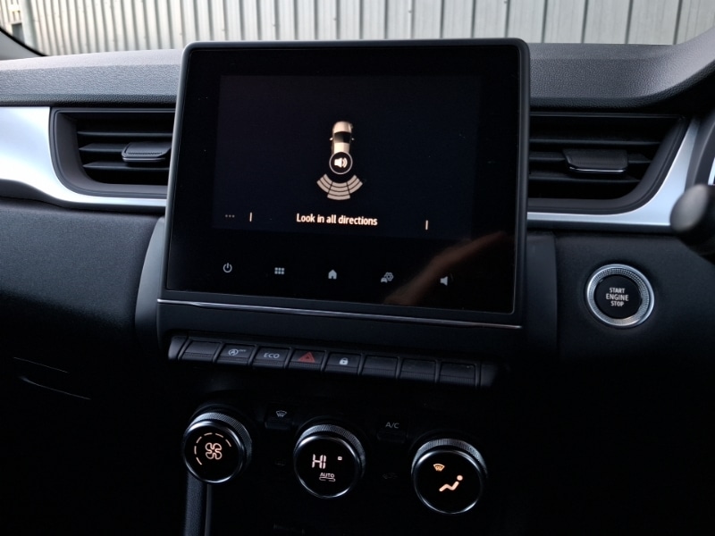 Used Renault Captur 2022 for sale - 76795347: Photo 10