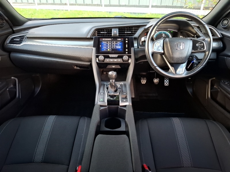 Used Honda Civic 2019 for sale - 76455932: Photo 2