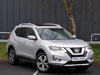 Used Nissan X-Trail 2017 for sale - 77522612: Photo