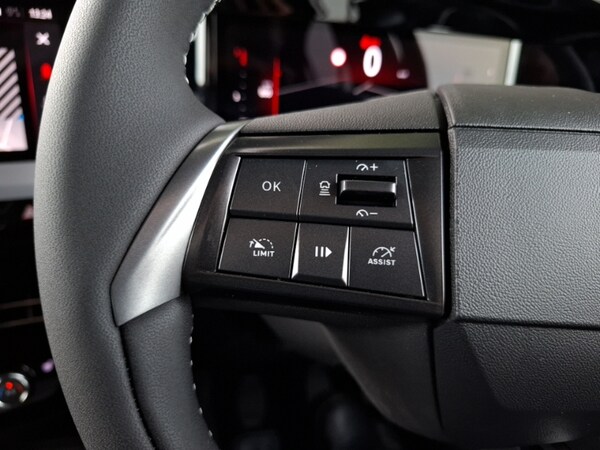 Used Vauxhall Mokka 2025 for sale - 76098945: Photo 17