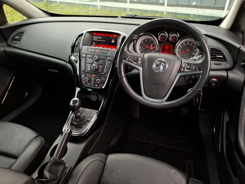 Used Vauxhall Astra GTC 2017 for sale - 77439259: Photo 2