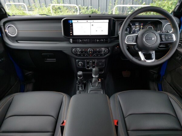 Used Jeep Wrangler 2025 for sale - 74798277: Photo 2