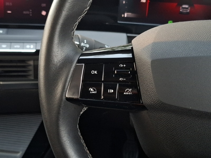 Used Vauxhall Astra 2023 for sale - 76431674: Photo 10