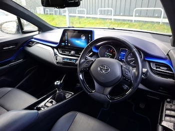 Used Toyota C-HR 2016 for sale - 77392831: Photo