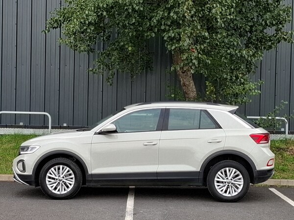 Used Volkswagen T-Roc 2022 for sale - 76108168: Photo 4