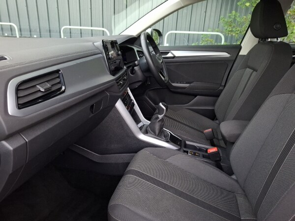 Used Volkswagen T-Roc 2022 for sale - 76108168: Photo 5