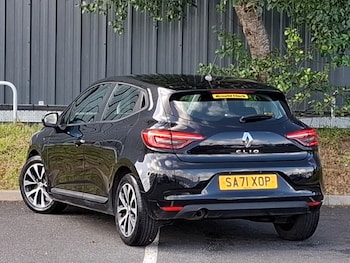Used Renault Clio 2021 for sale - 75882591: Photo