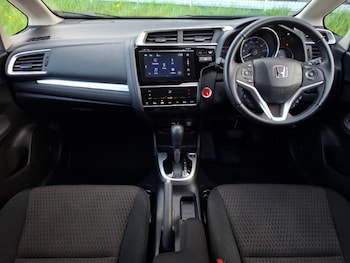Used Honda Jazz 2018 for sale - 78230212: Photo