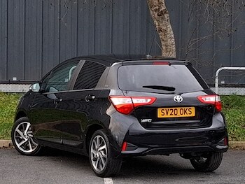 Used Toyota Yaris 2020 for sale - 77265160: Photo