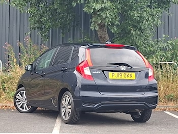 Used Honda Jazz 2019 for sale - 79286084: Photo
