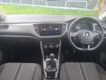 Used Volkswagen T-Roc 2020 for sale - 78274434: Photo