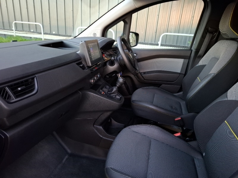 Used Renault Kangoo 2024 for sale - 76606182: Photo 5