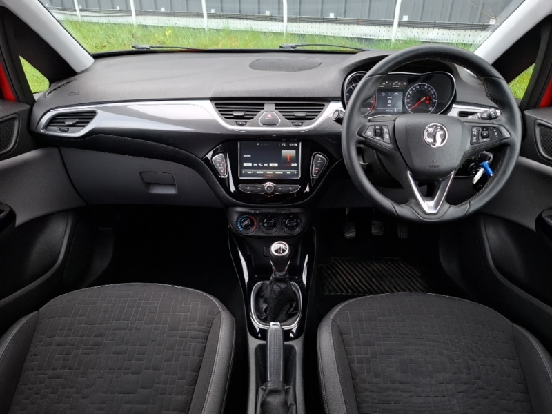 Used Vauxhall Corsa 2016 for sale - 78032938: Photo 2