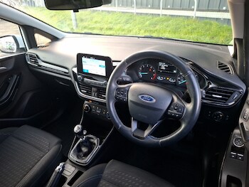 Used Ford Fiesta 2018 for sale - 76925240: Photo