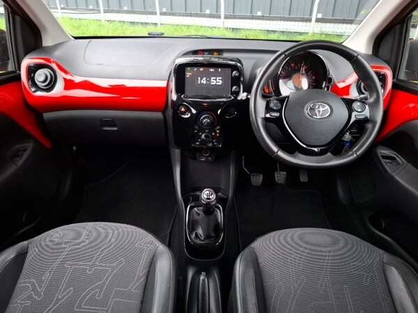 Used Toyota AYGO 2015 for sale - 76199150: Photo 2