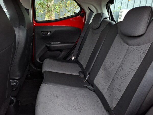 Used Toyota AYGO 2015 for sale - 76199150: Photo 6