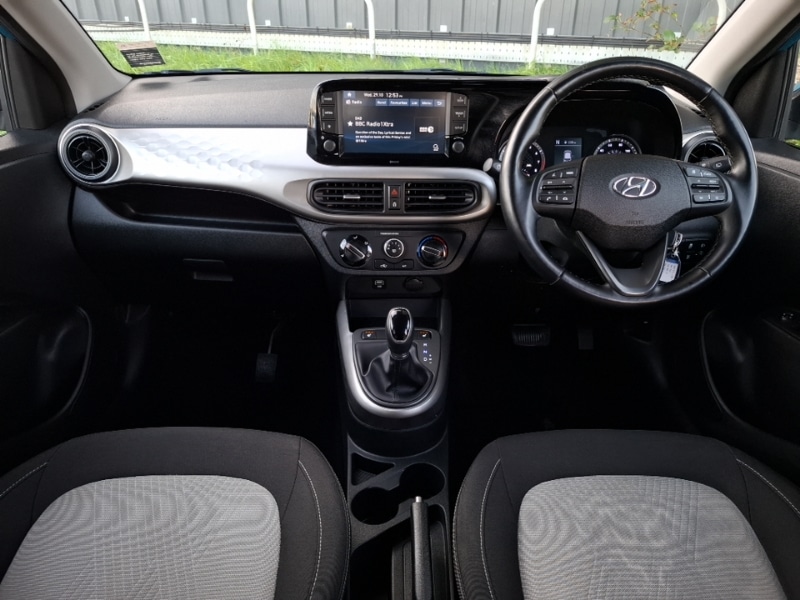 Used Hyundai i10 2021 for sale - 76403719: Photo 2