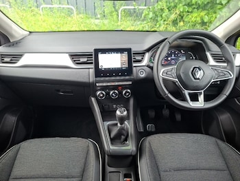 Used Renault Captur 2023 for sale - 78945425: Photo