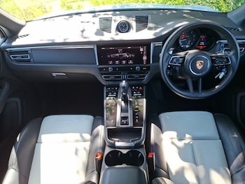 Used Porsche Macan 2021 for sale - 79407097: Photo