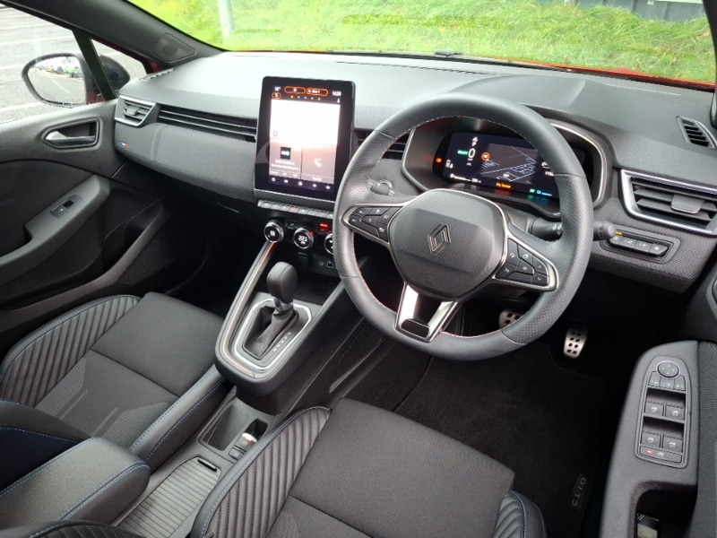 Used Renault Clio 2024 for sale - 76737267: Photo 2