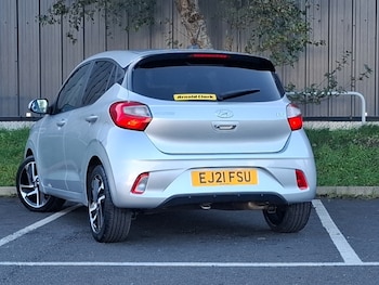 Used Hyundai i10 2021 for sale - 76506770: Photo