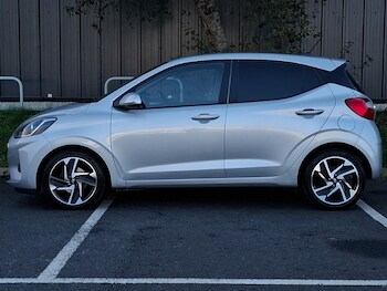 Used Hyundai i10 2021 for sale - 76506770: Photo