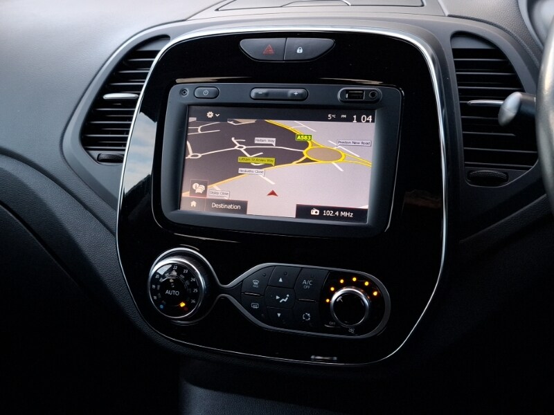 Used Renault Captur 2018 for sale - 77183990: Photo 11