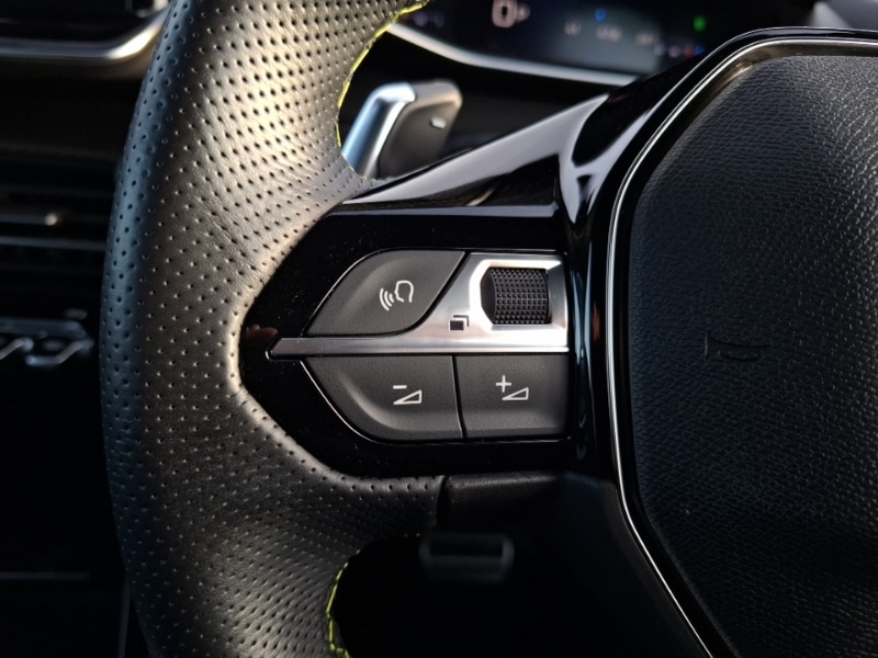 Used Peugeot 2008 2023 for sale - 76925247: Photo 17