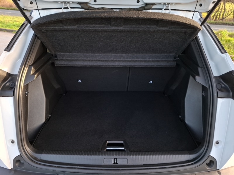 Used Peugeot 2008 2023 for sale - 76925247: Photo 8