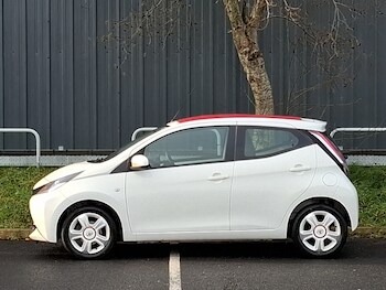 Used Toyota AYGO 2017 for sale - 77299585: Photo