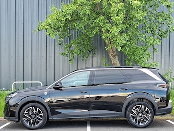 Used Peugeot 5008 2025 for sale - 78621745: Photo