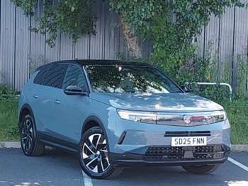 2025 - 1.2 Hybrid [136] Ultimate 5dr e-DCT6 [Pan Roof]