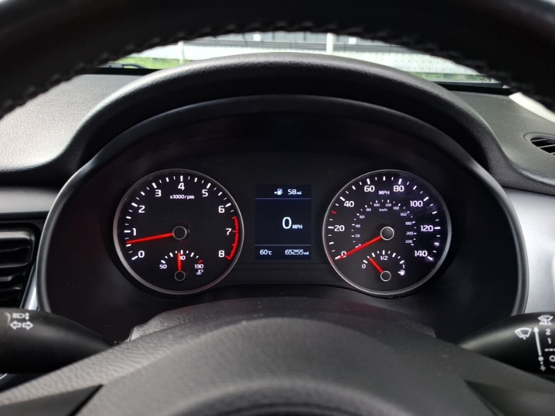 Used Kia Stonic 2018 for sale - 76587233: Photo 19