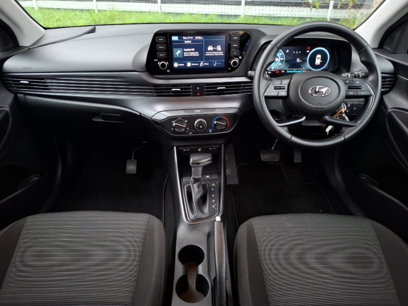 Used Hyundai i20 2023 for sale - 76548801: Photo 2