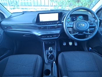 Used Hyundai BAYON 2023 for sale - 79480800: Photo