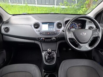 Used Hyundai i10 2019 for sale - 78580404: Photo