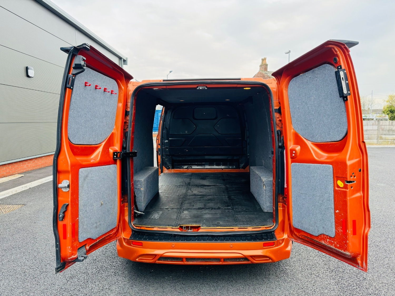 Used Ford Transit Custom 2018 for sale - 78028972: Photo 17