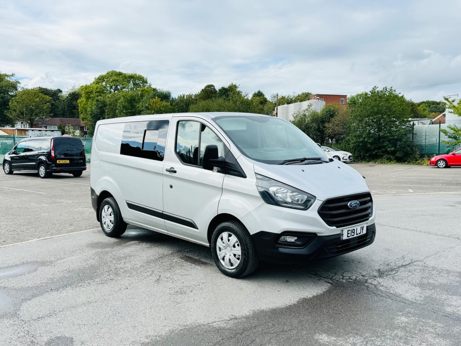 Used Ford Transit Custom 2019 for sale - 76399348: Photo 2