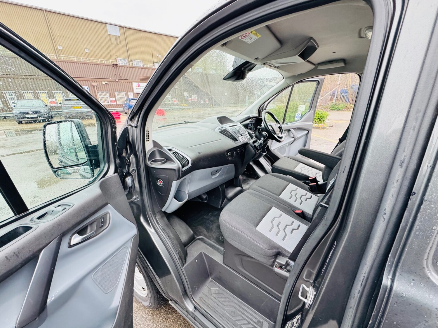 Used Ford Transit Custom 2017 for sale - 77681536: Photo 8