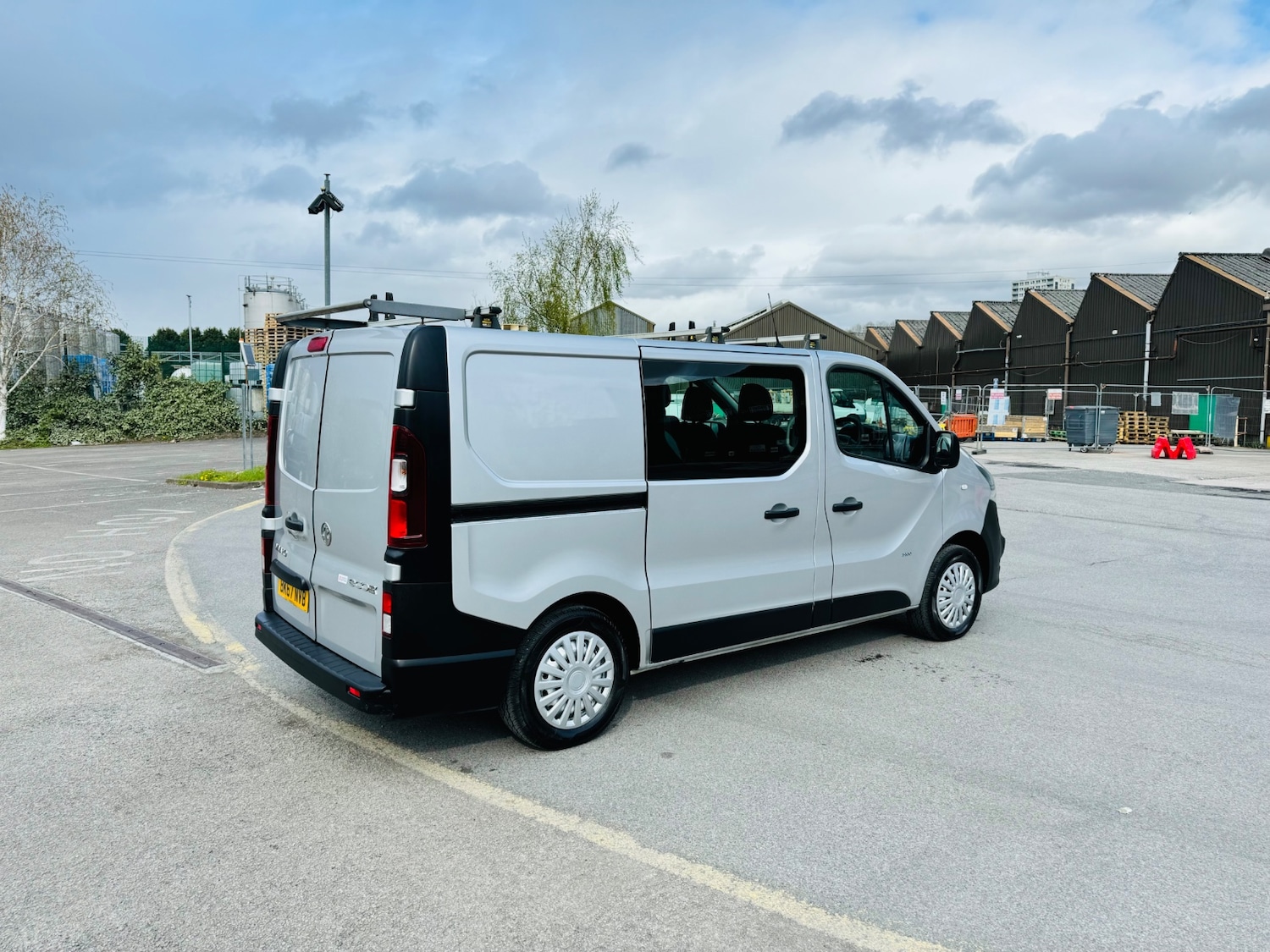 Used Vauxhall Vivaro 2018 for sale - 78212248: Photo 3